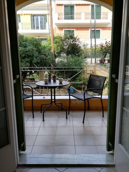 Sunny Stay Furnished Apartment In Kanoni מראה חיצוני תמונה